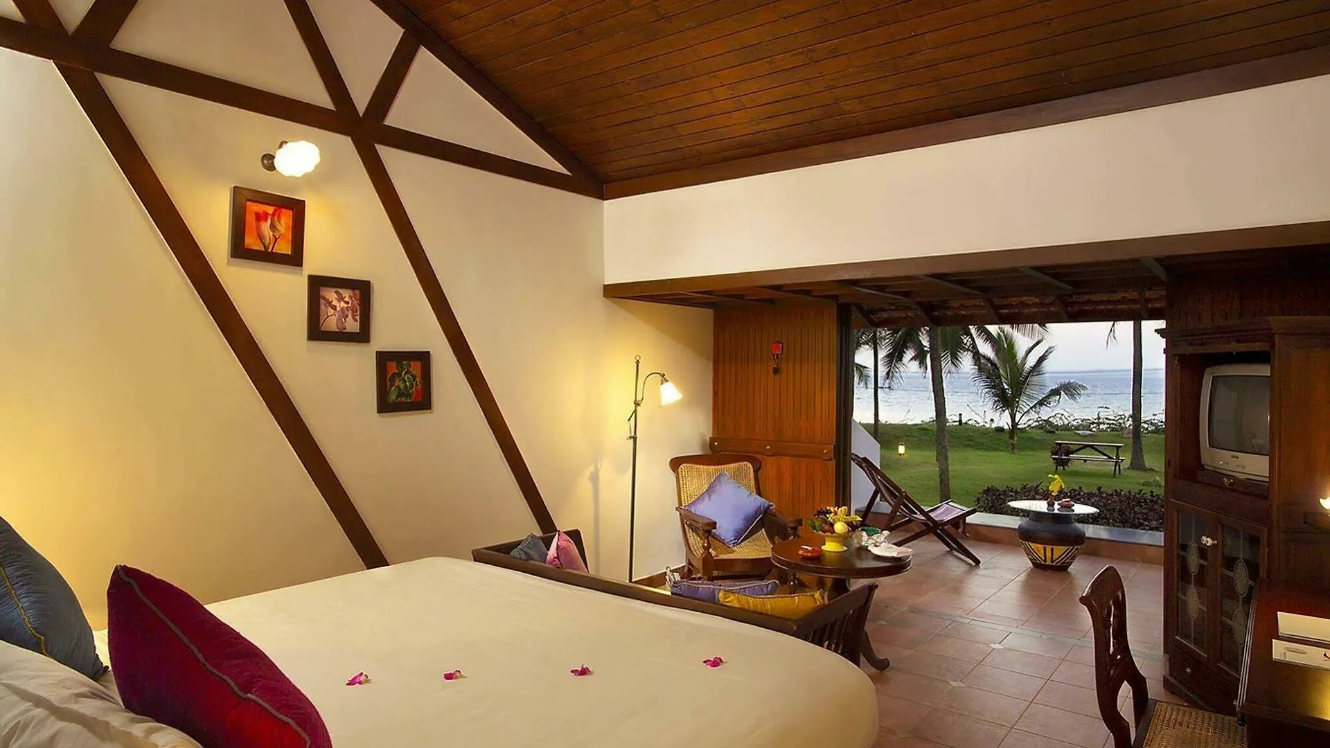 The Leela Kovalam, A Raviz Hotel Thiruvananthapuram Resort