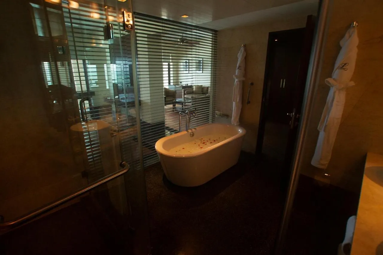 The Leela Kovalam, A Raviz Hotel Thiruvananthapuram 5*,